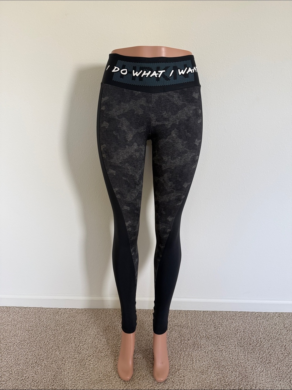 High-Waist Black Camo Leggings with Branded Waistband